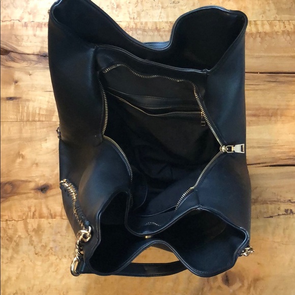 BeBe black purse with gold chain accent - Picture 5 of 5